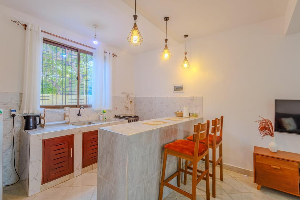 TV and multimedia, Coffee/tea facilities, Kitchen or kitchenette, Dining area, minibar, stove
