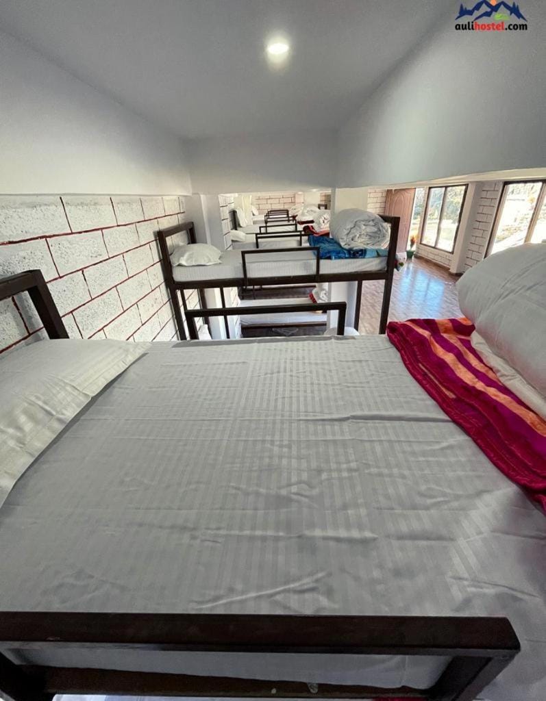 The Auli Hostel Hostel in Uttarakhand
