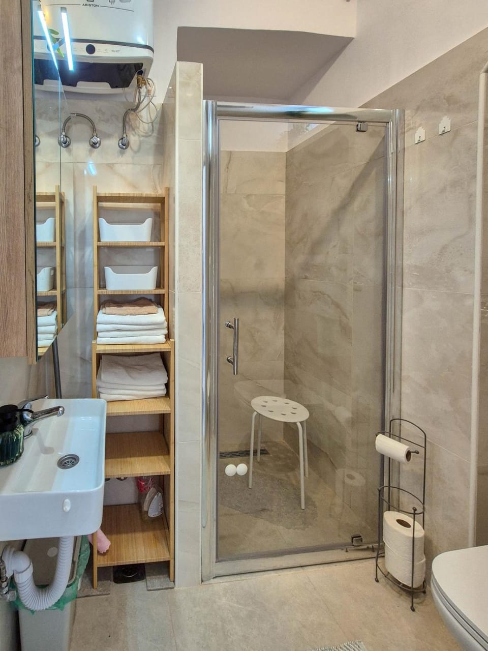 Shower, Toilet, Bathroom
