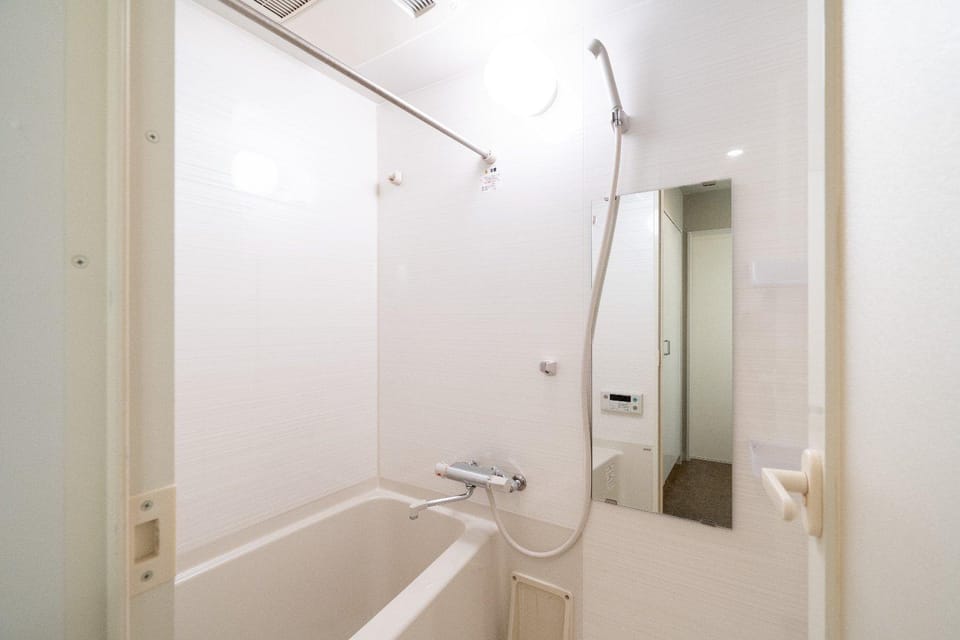 Bathroom, Bath