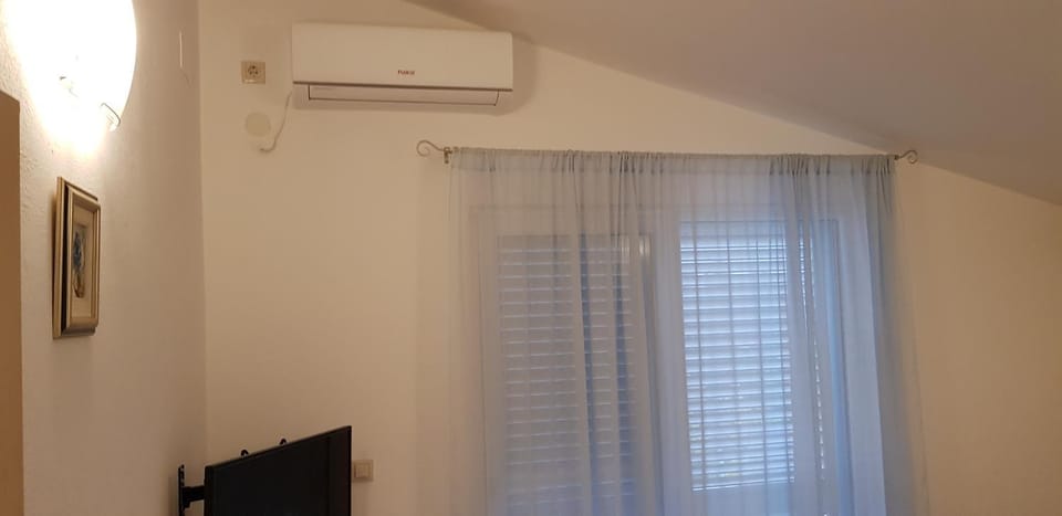 air conditioner