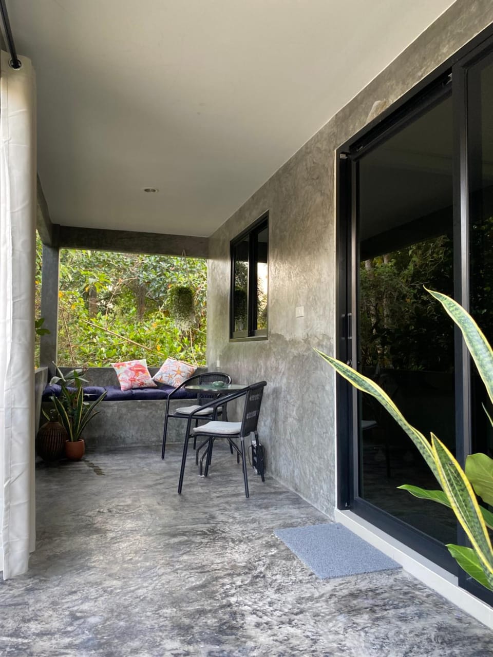 Green & Pink Garden Homes Country House in Ko Pha-ngan Sub-district