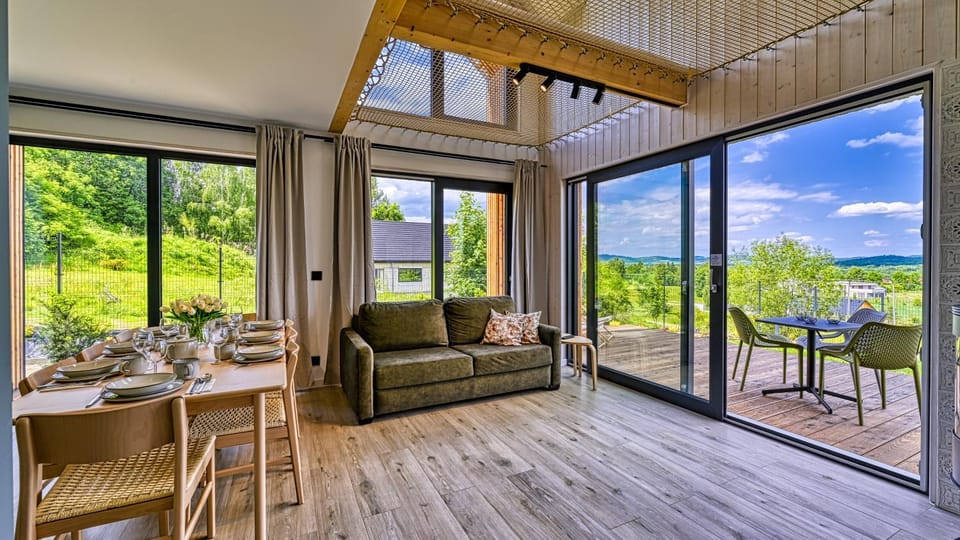 View (from property/room), Balcony/Terrace, Living room, Seating area, Dining area