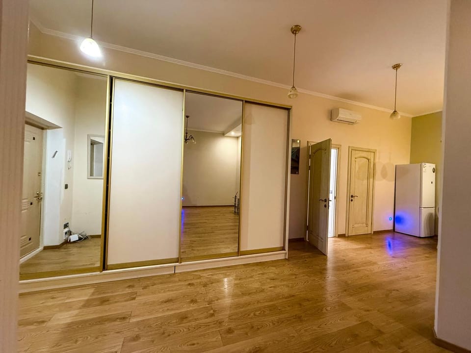 wardrobe, air conditioner