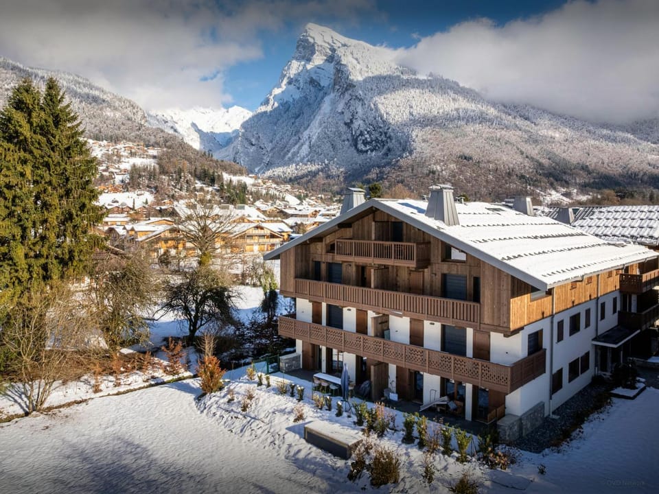 Property building, Natural landscape, Winter, Mountain view