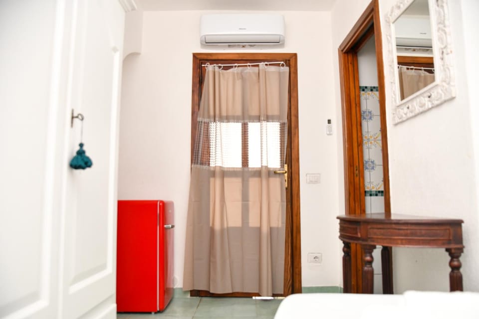 internet, air conditioner