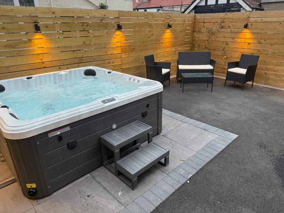 Rhos On Sea Getaway House in Wales