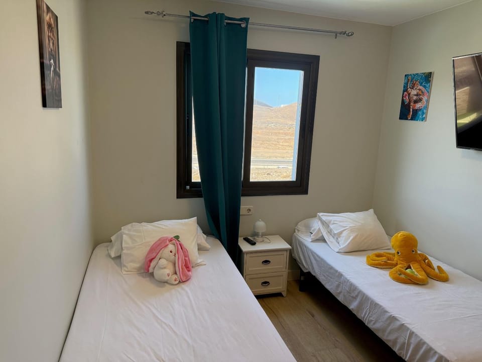 Property building, Living room, Bedroom