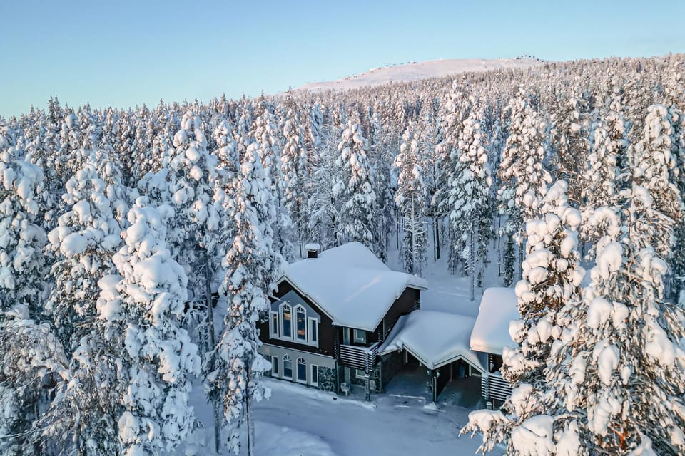 Property building, Neighbourhood, Natural landscape, Bird's eye view, Winter, Inner courtyard view
