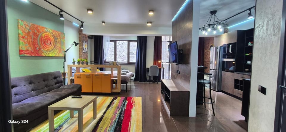 Cozy studio close to Dostyk Plaza Apartment in Almaty