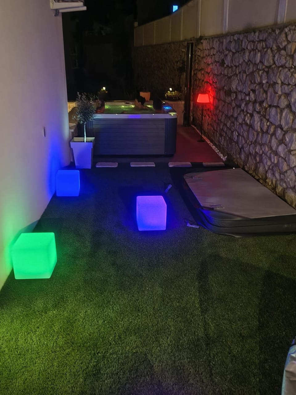 Apartment T E A Pag with HOT TUB Apartment in Zadar County