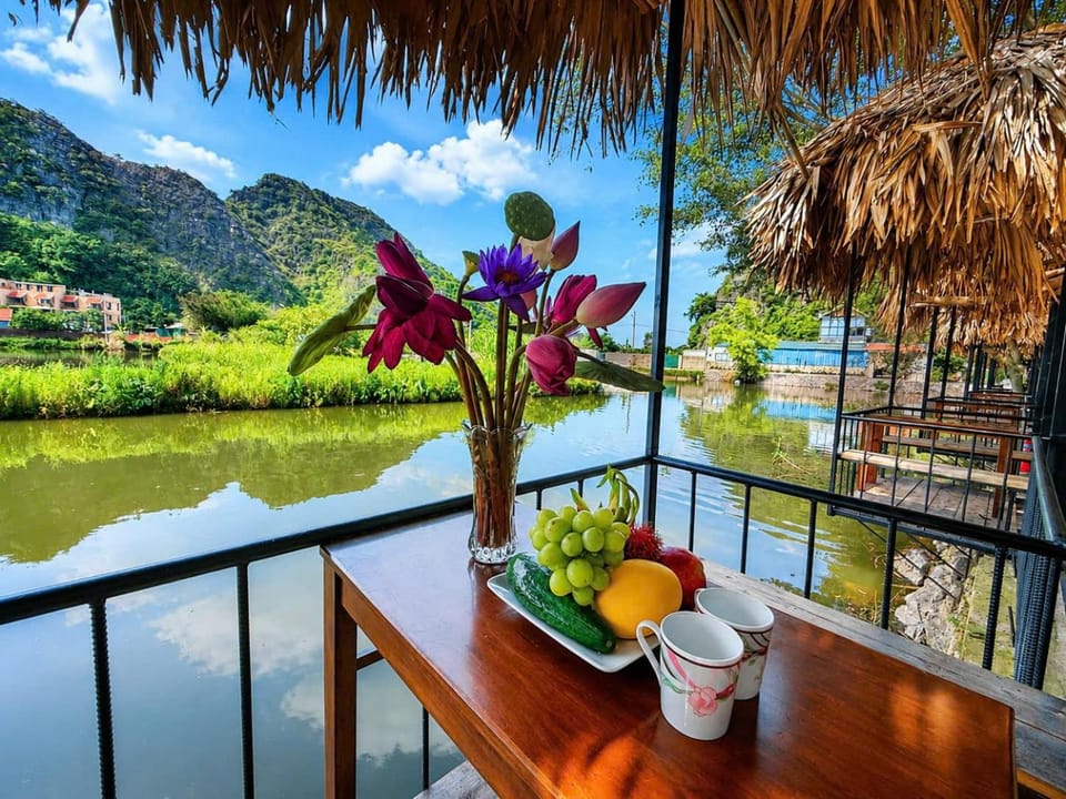 Trang An River Sunshine Nature lodge in Vietnam