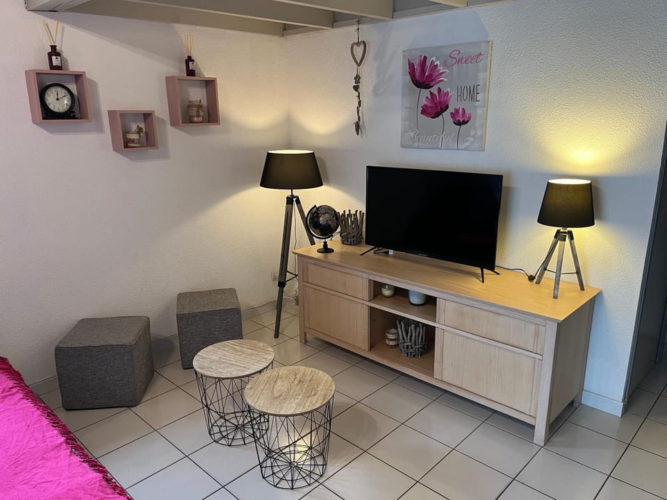 TV and multimedia, Living room