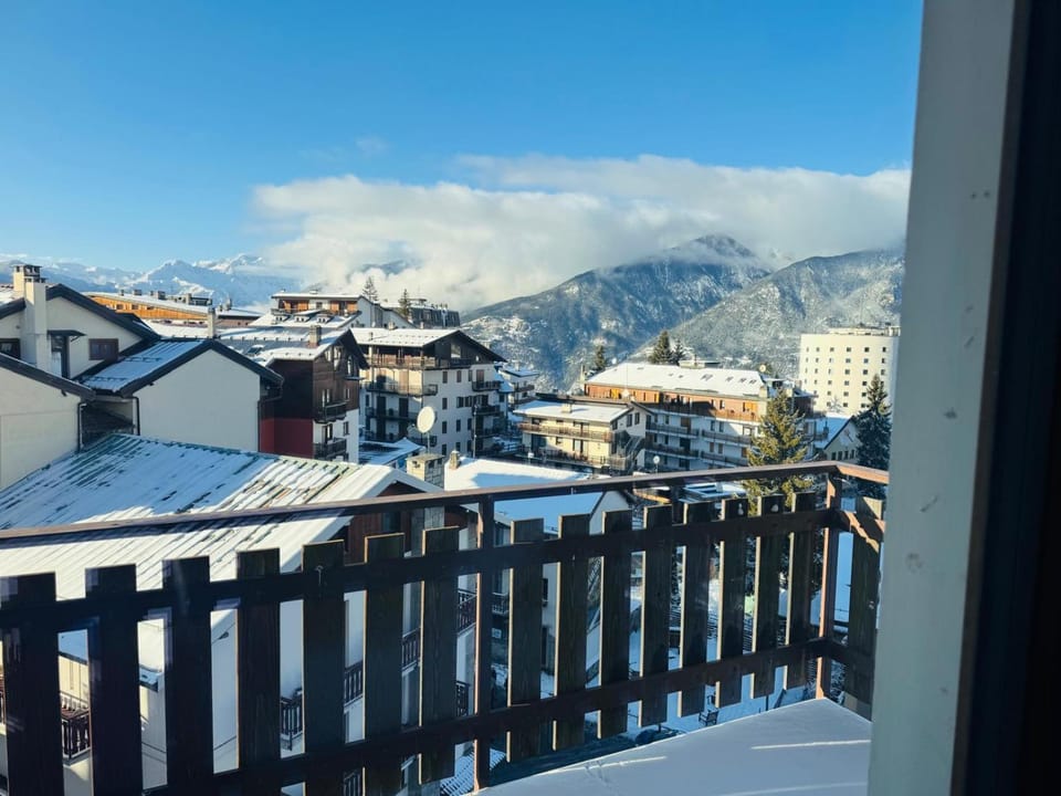 View (from property/room), Mountain view