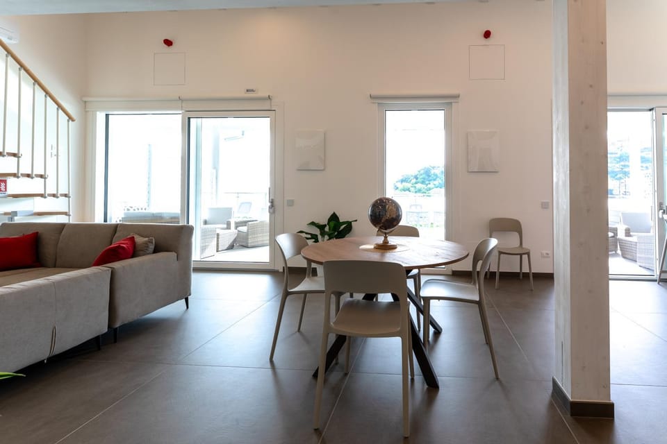Living room, Seating area, Dining area