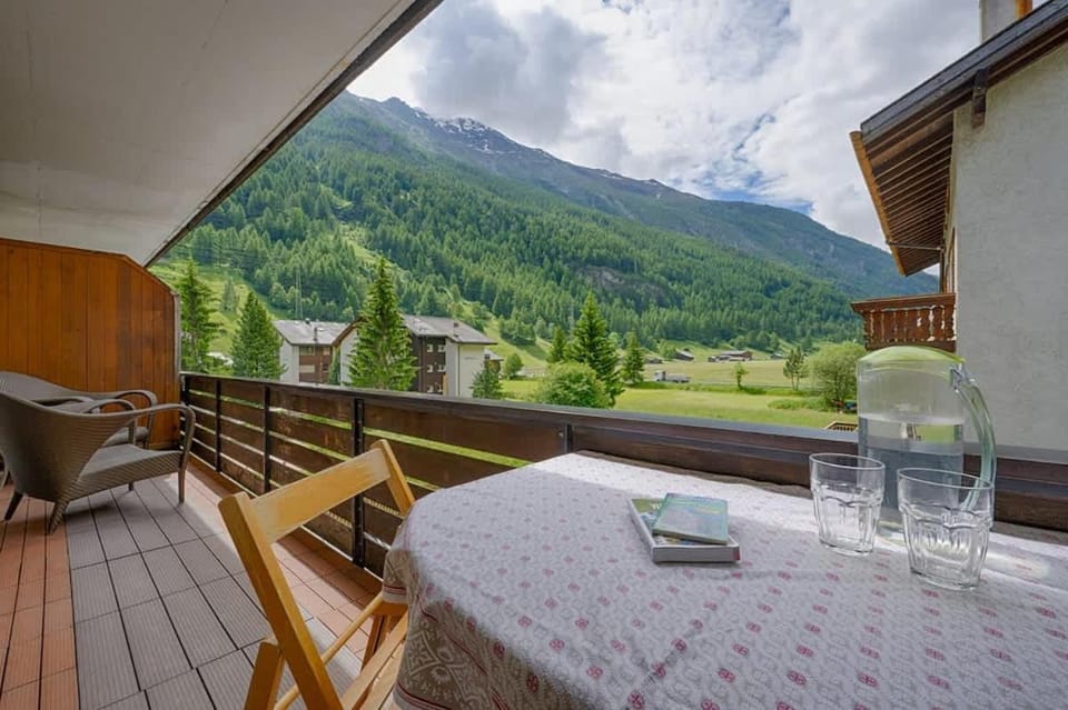 Breithorn View Apartment in Canton of Valais