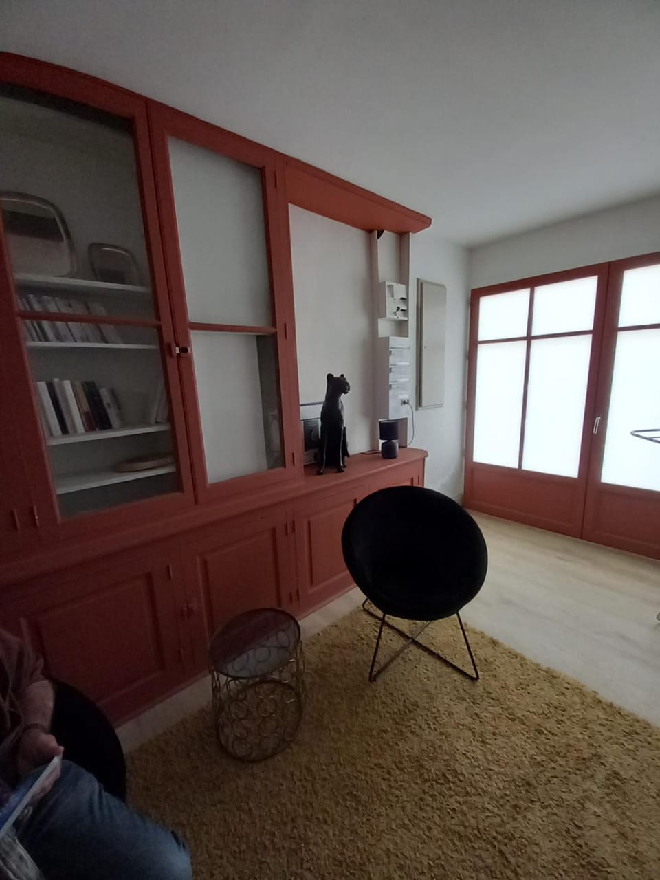 Library, Living room, Seating area