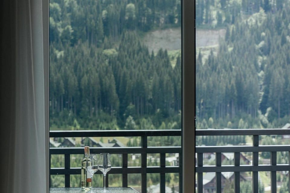 Day, Natural landscape, View (from property/room), Balcony/Terrace, Mountain view