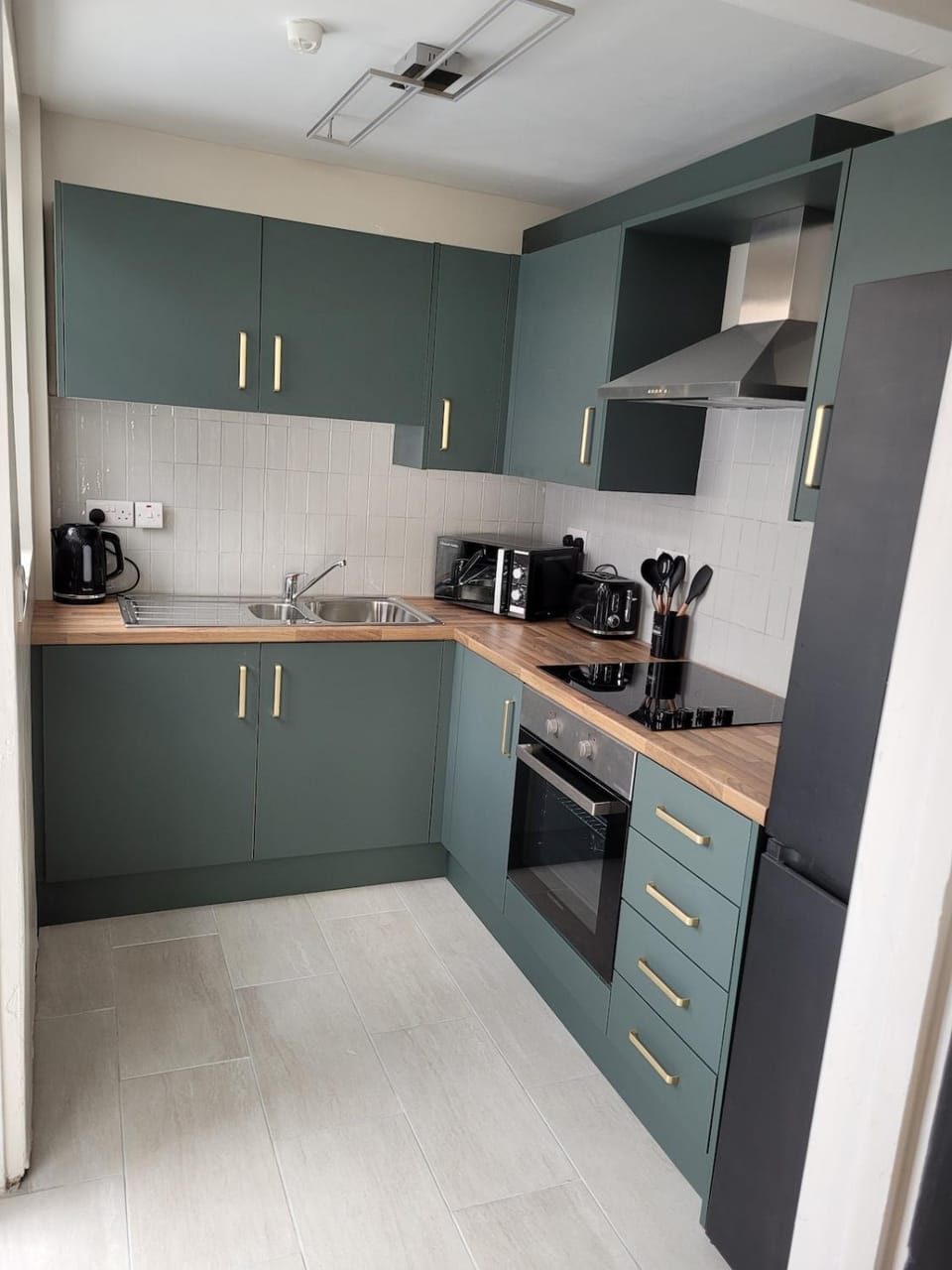 Kitchen or kitchenette