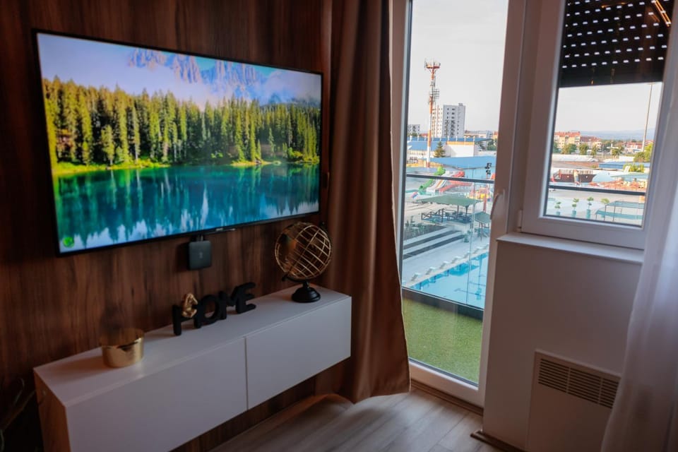 TV and multimedia, Swimming pool