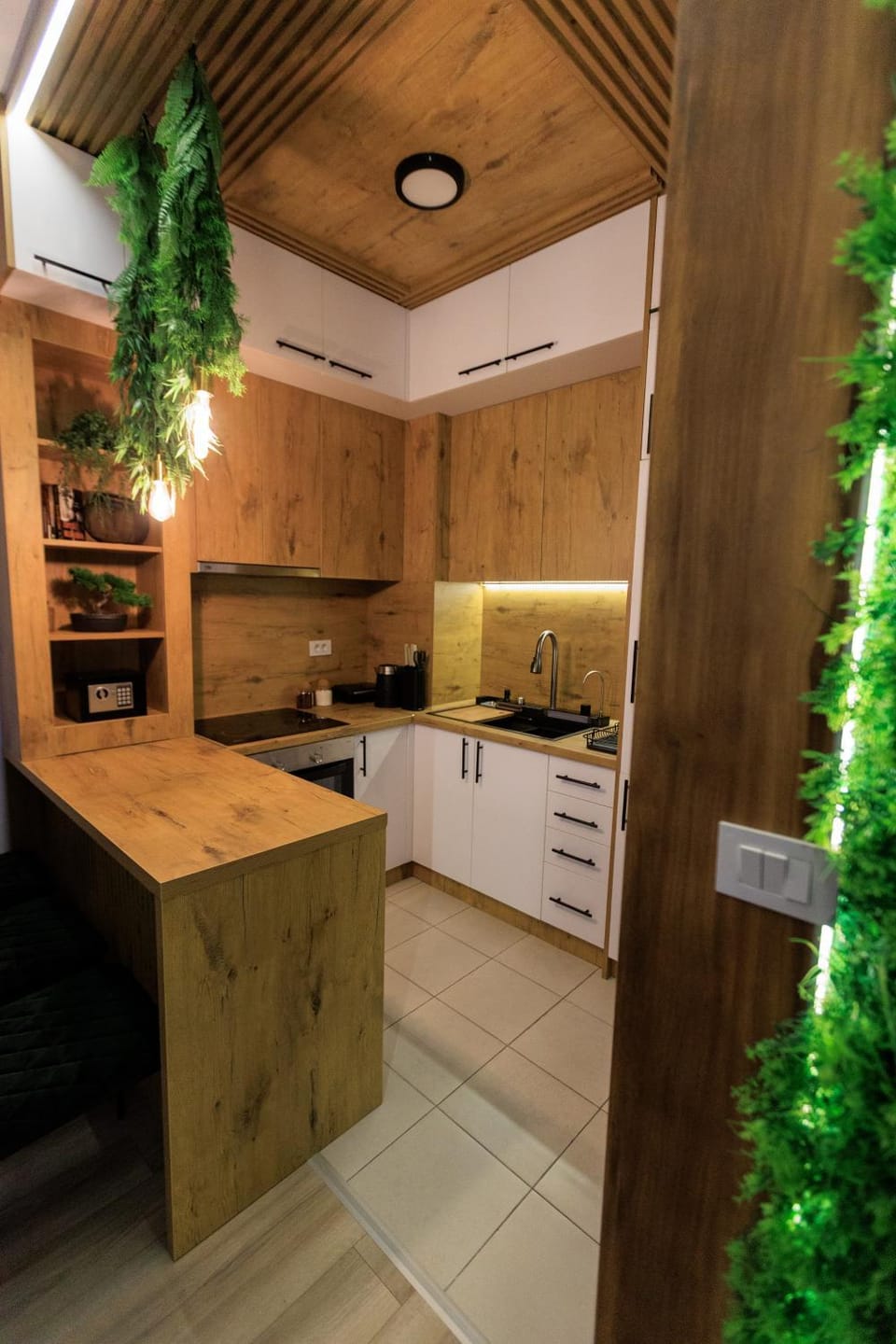 Kitchen or kitchenette