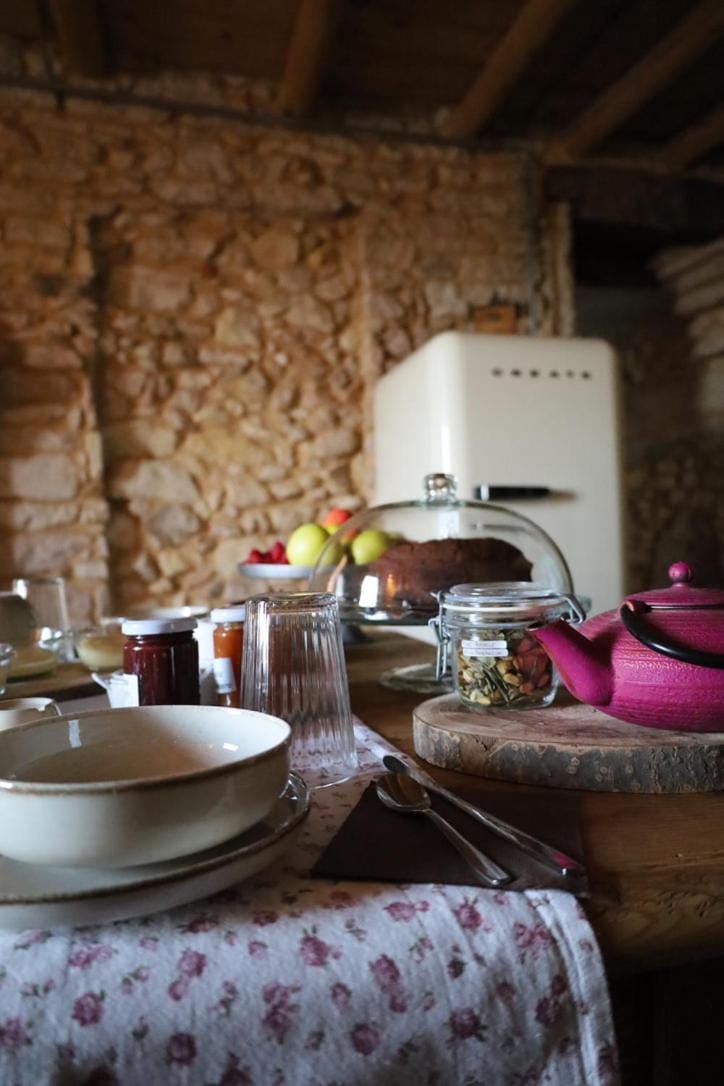 Kitchen or kitchenette, Breakfast