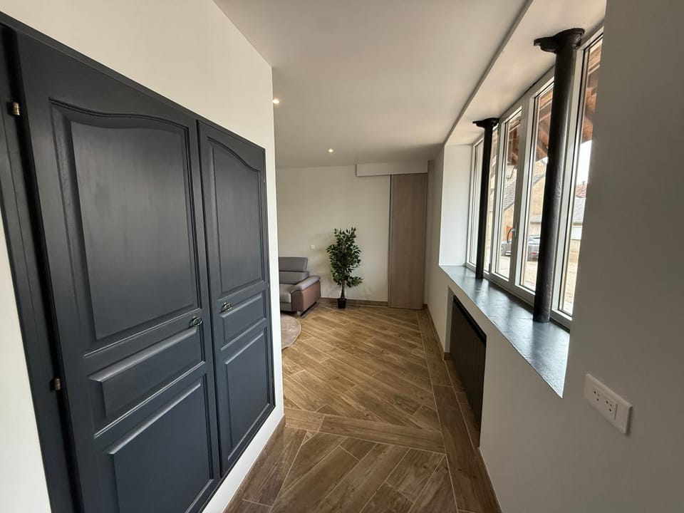Résidence du commerce 4 étoiles House in Bourgogne-Franche-Comté