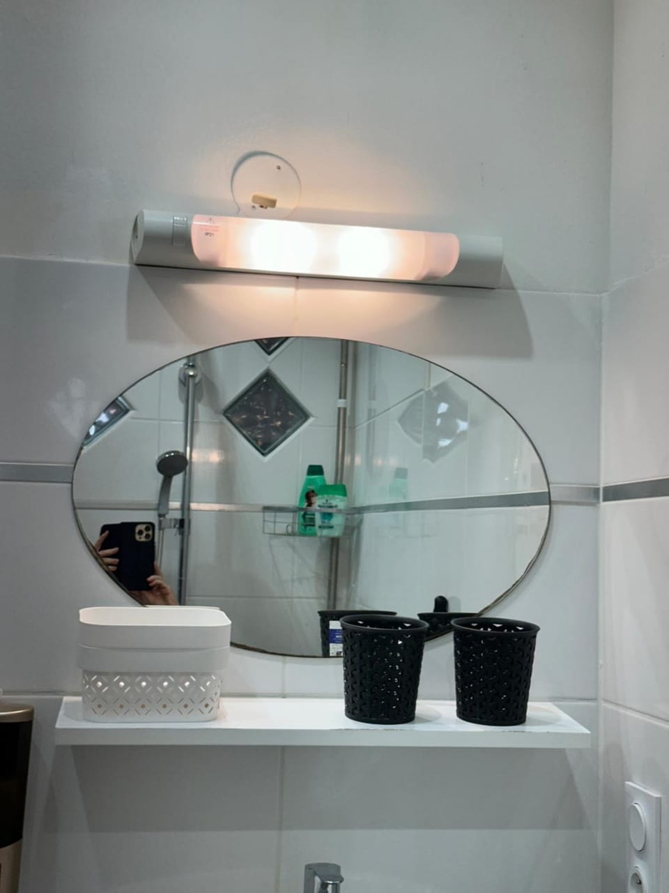 Mini Foyer dans Camping-Car - Un Adulte Apartment in Occitanie
