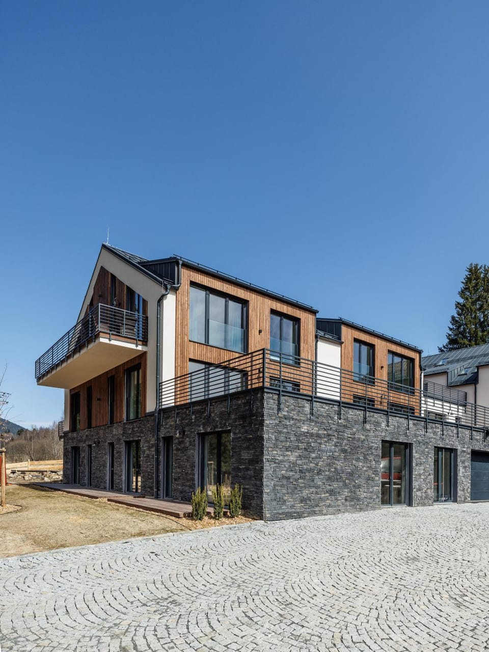 Day, View (from property/room), Garden view, Garden view, Mountain view, Mountain view, Pool view, Pool view, River view, River view, Quiet street view, Inner courtyard view