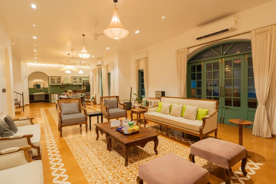 ELIVAAS Signature Villa Frenders - Heritage Indo-Portuguese Pool 5 BHK Villa Near Popular Beaches Villa in Maharashtra