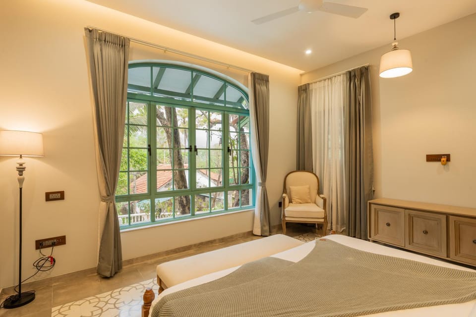 ELIVAAS Signature Villa Frenders - Heritage Indo-Portuguese Pool 5 BHK Villa Near Popular Beaches Villa in Maharashtra