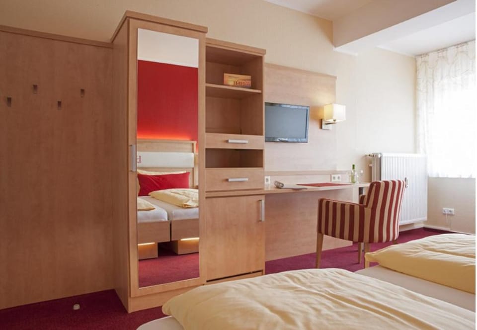 Bed, TV and multimedia, Kitchen or kitchenette, Bedroom, minibar, wardrobe