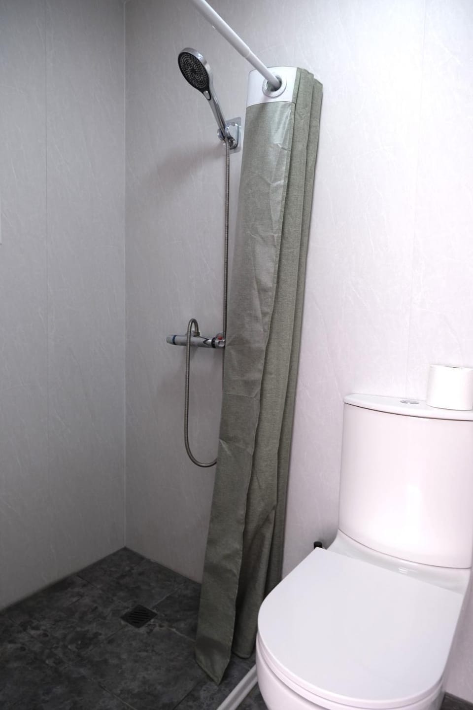 dundrum room in Dublin 14 Bed and Breakfast in Dublin