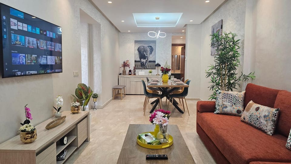 TV and multimedia, Living room, Dining area