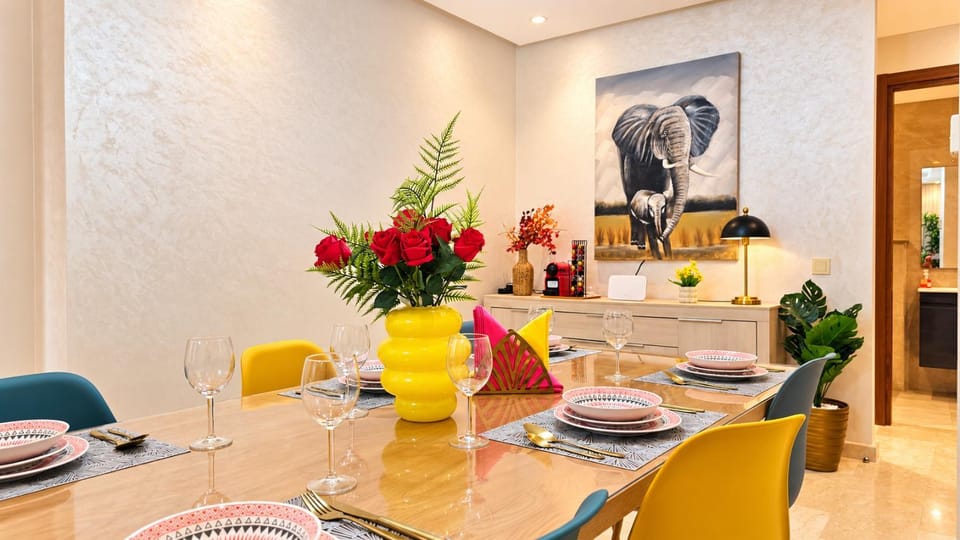 Food and drinks, Dining area