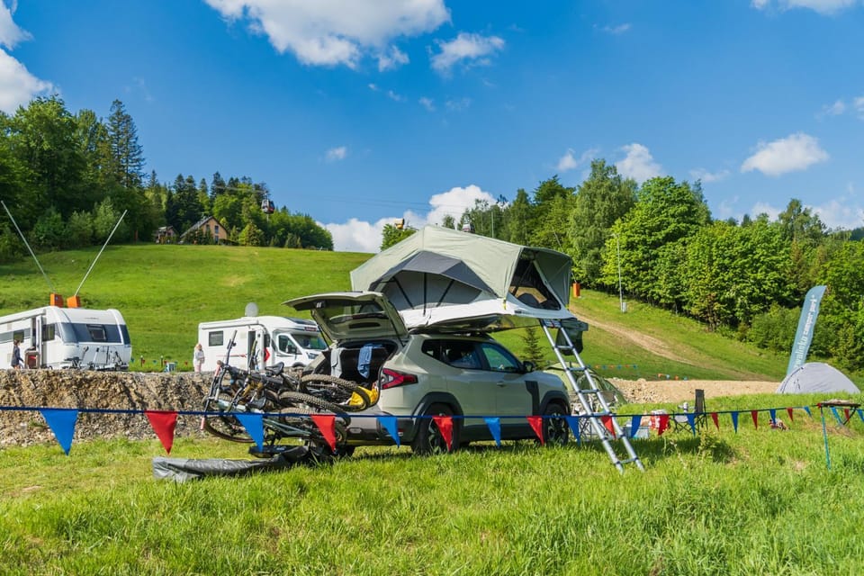 Zwalisko Camper Park Namioty Campground/ 
RV Resort in Poland