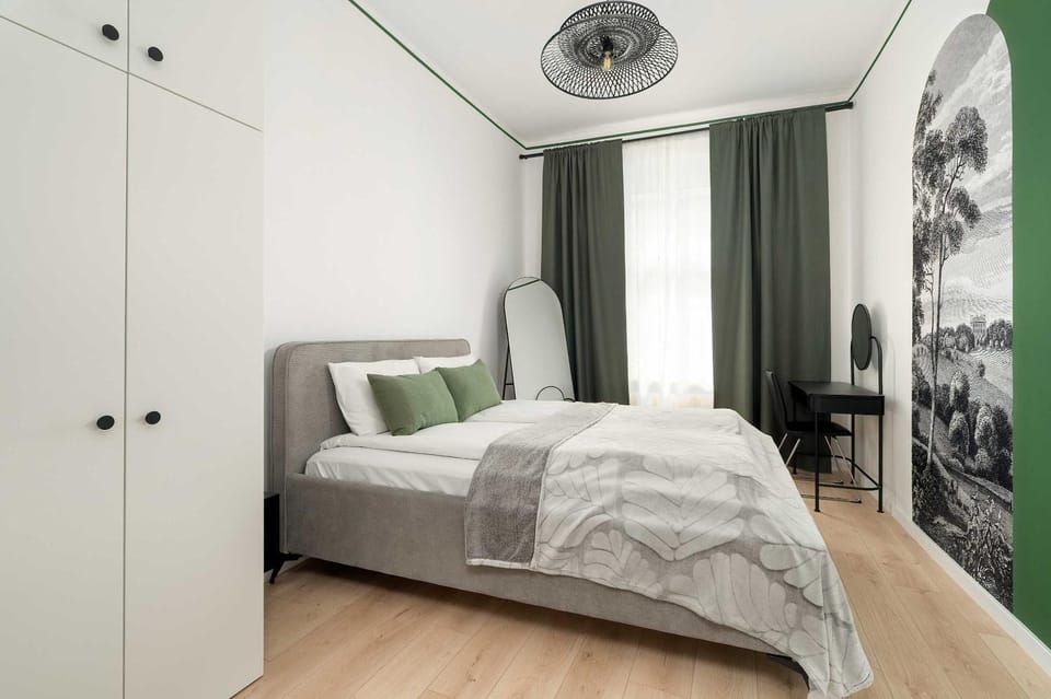 Bed, Bedroom