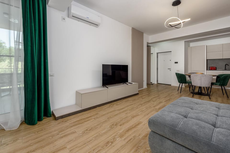 TV and multimedia, Living room, air conditioner