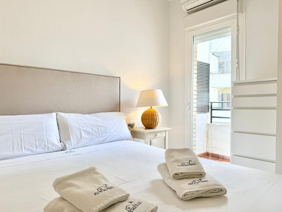 The City Center Flat- EaW Homes Apartment in Marbella