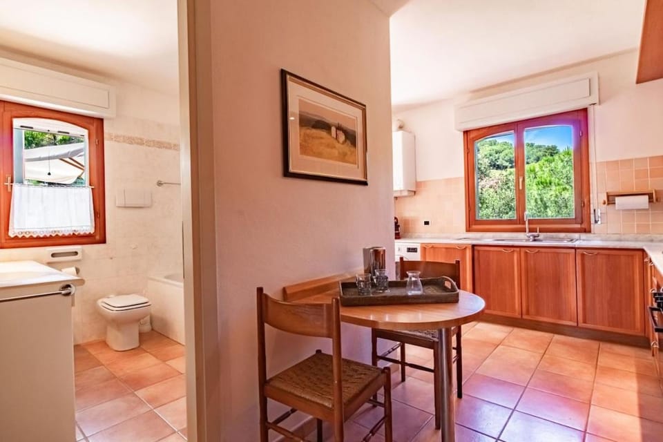 Villa Scirocco West House in Rome