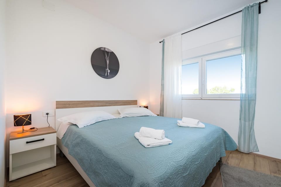 Apartment Vista Mare 2 with heated pool Apartment in Biograd na Moru