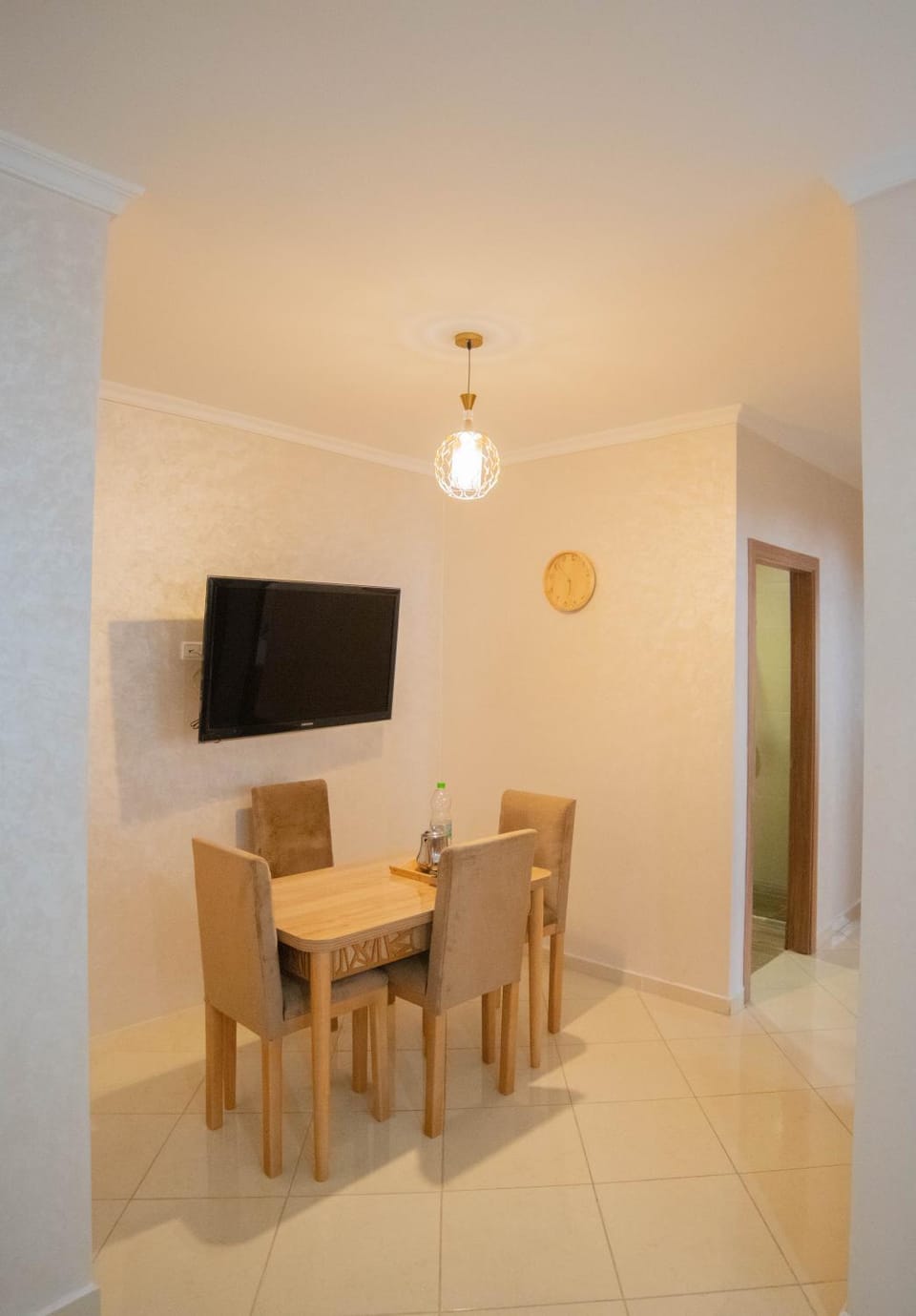 TV and multimedia, Living room, Dining area