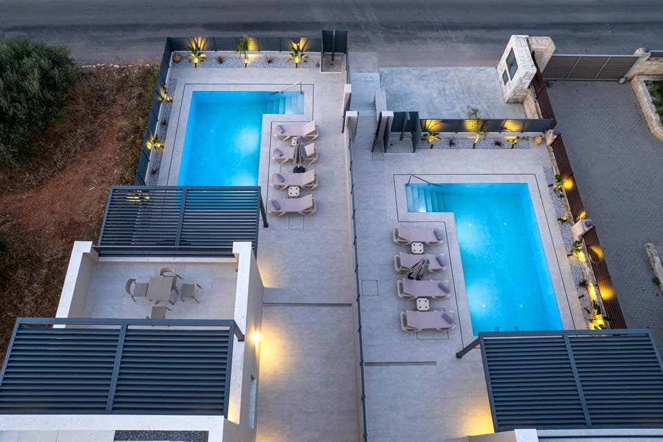 Patio, Bird's eye view, Pool view, Swimming pool, sunbed