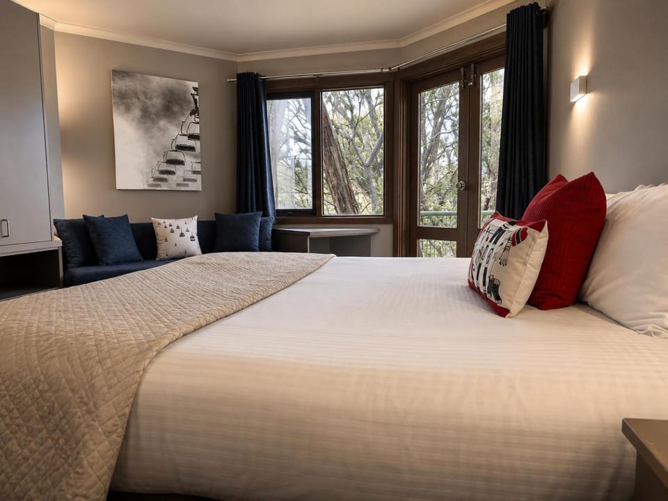 High Plains Lodge Rooms Hotel in Dinner Plain