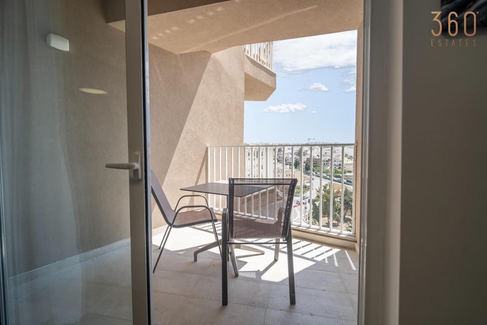 Patio, Day, Natural landscape, View (from property/room), Balcony/Terrace, Dining area, Sea view