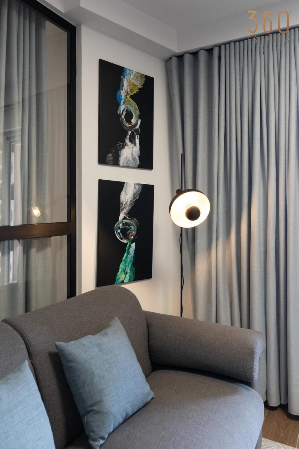 Living room, Photo of the whole room, Decorative detail, Seating area, Bedroom