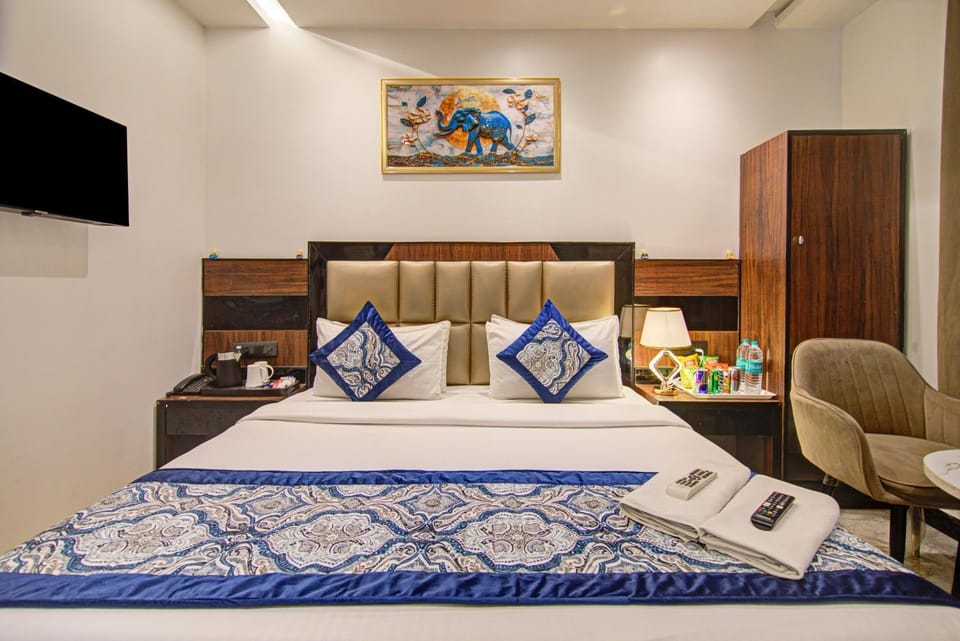 Delhi Empire Dx at New Delhi Railway station Hotel in New Delhi
