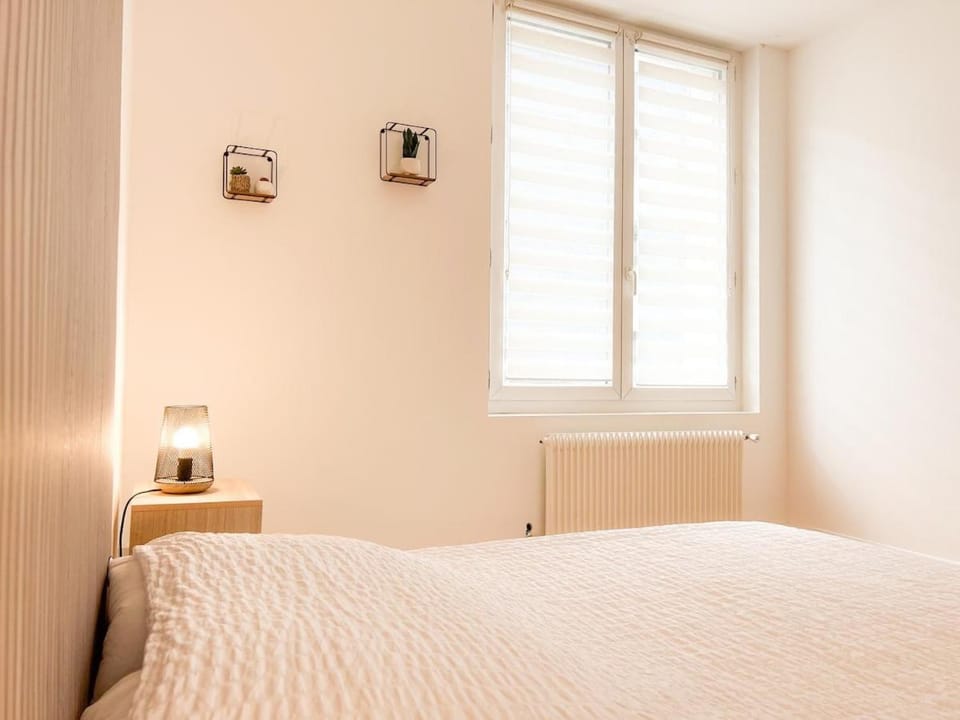 Le Romain - Centre-Ville Gare - Spacieux - Netflix Apartment in Reims