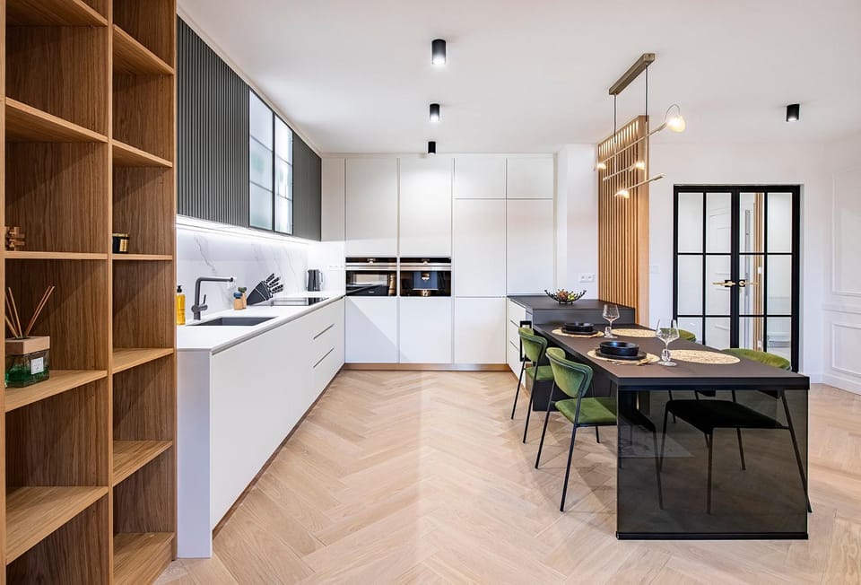 Kitchen or kitchenette, Dining area, dishwasher, oven, stove