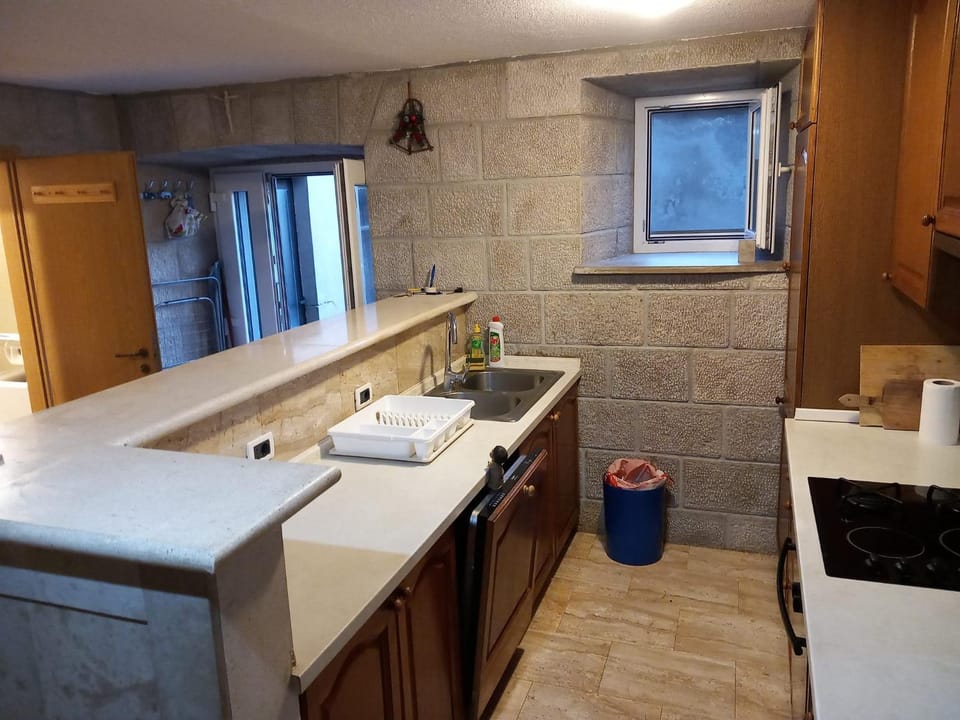 Fishing Family House Bed and Breakfast in Cavtat